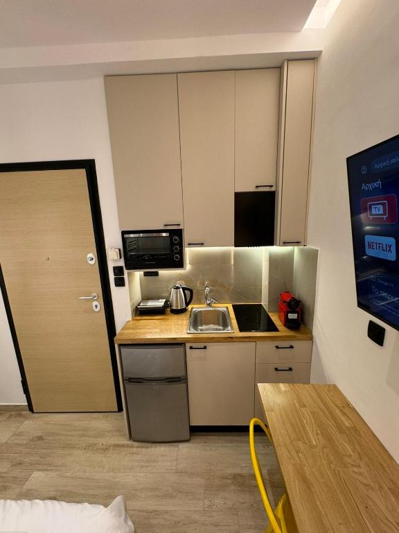 Roro Center Suites Διαμέρισμα έως 3 άτομα